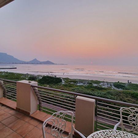 At My Beachfront Flat Cape Town Exterior photo