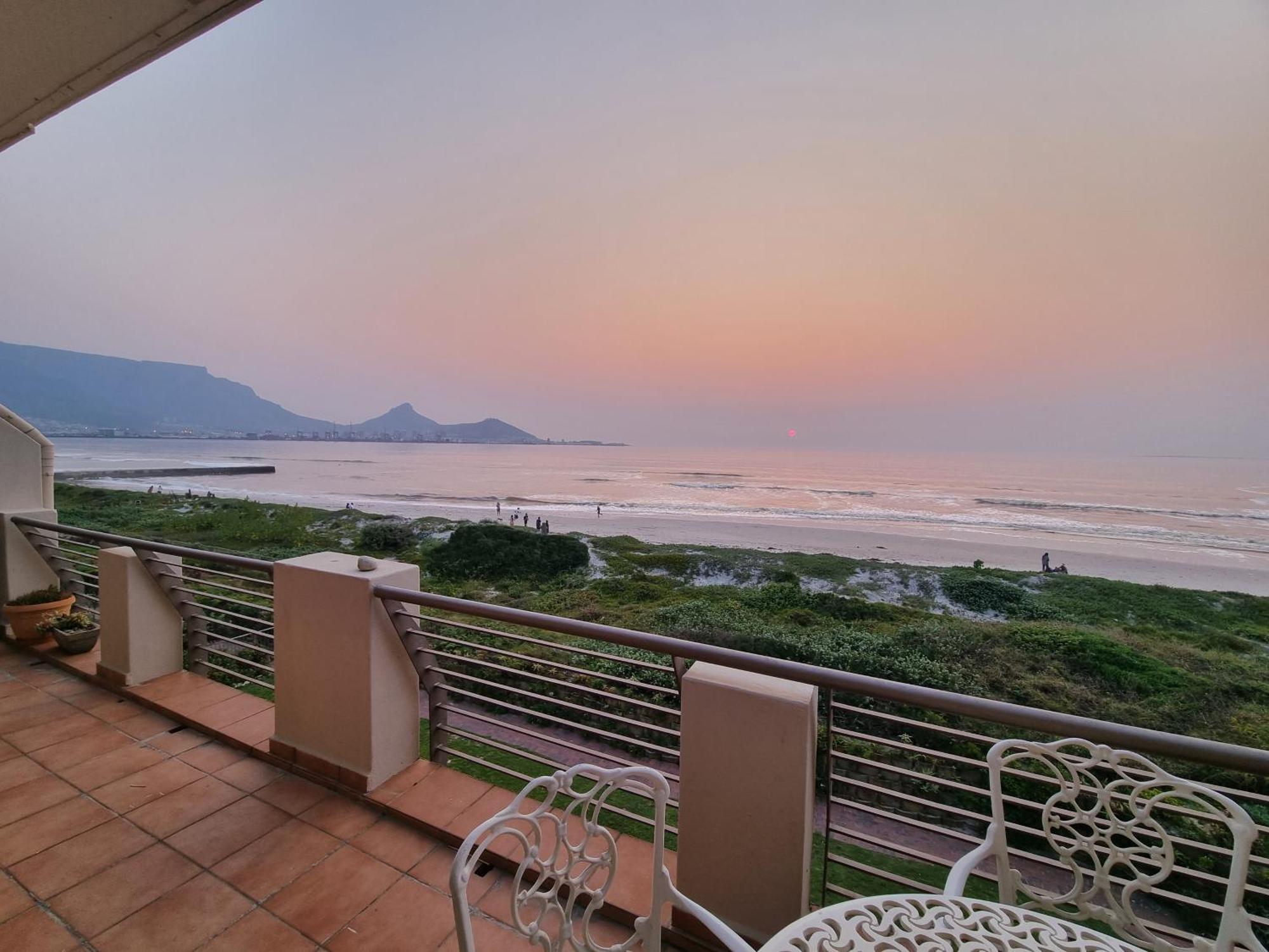 At My Beachfront Flat Cape Town Exterior photo